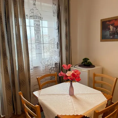 דירה Antica Near The Queen In - By Ta Leut Agency *