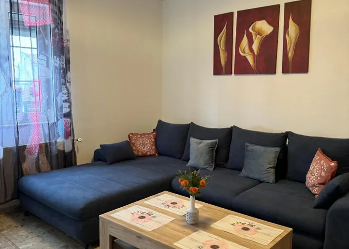 Antica Near The Queen In - By Ta Leut Agency Apartament Nin