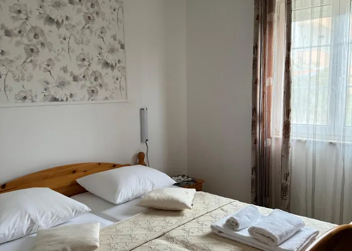 Apartament Antica Near The Queen In - By Ta Leut Agency Nin