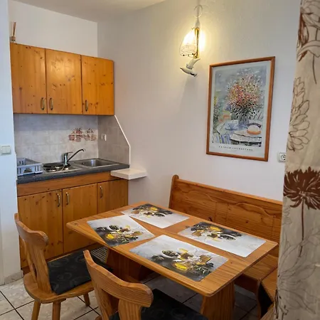 Antica Near The Queen In - By Ta Leut Agency Apartment *