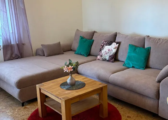 Apartmán Antica Near The Queen In - By Ta Leut Agency Nin