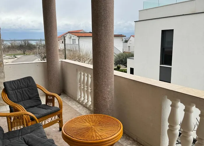 Apartmán Antica Near The Queen In - By Ta Leut Agency Nin