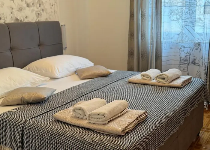 Apartmán Antica Near The Queen In - By Ta Leut Agency